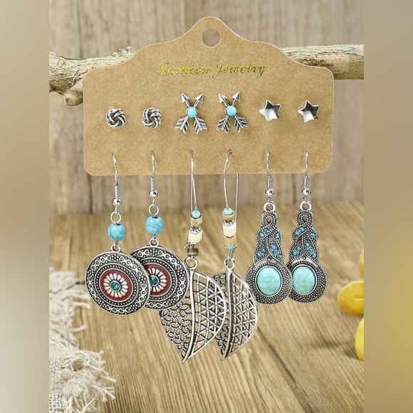 Jewelry - 6 Pairs of Silver Fashion Earrings